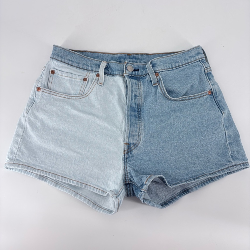 LEVI’S Women's 501 High Rise Two Tone Straight Denim
Jean Shorts - Picture 4 of 12